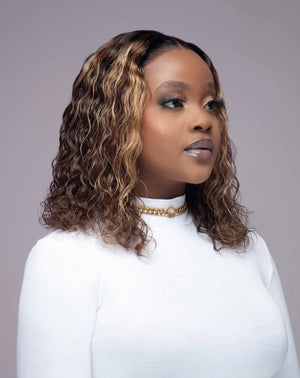 
                  
                    PRE-ORDER - CINDY - Peruvian 4x4 lace wig 12"
                  
                