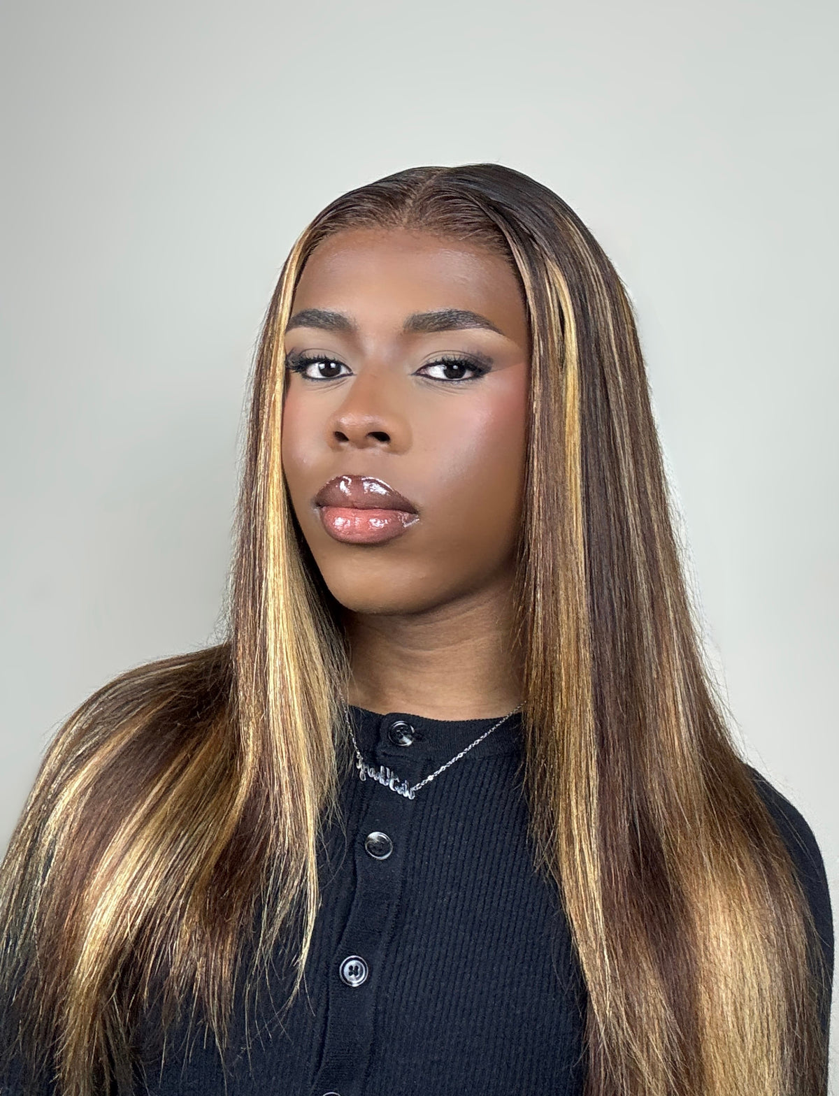 KUHLE - Peruvian Lace Wig - Straight